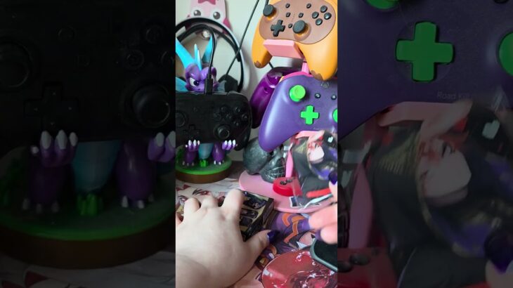 TWISTED WONDERLAND PIN RANDOM BOX OPENING
